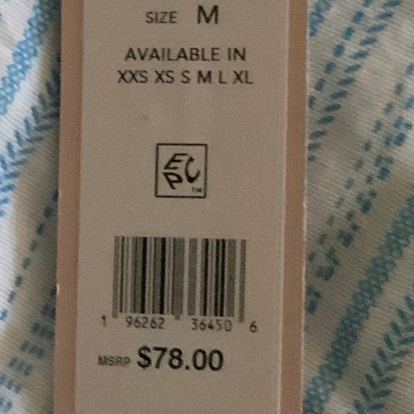 NWT BCBGeneration cropped Wrap Top - Picture 5 of 5